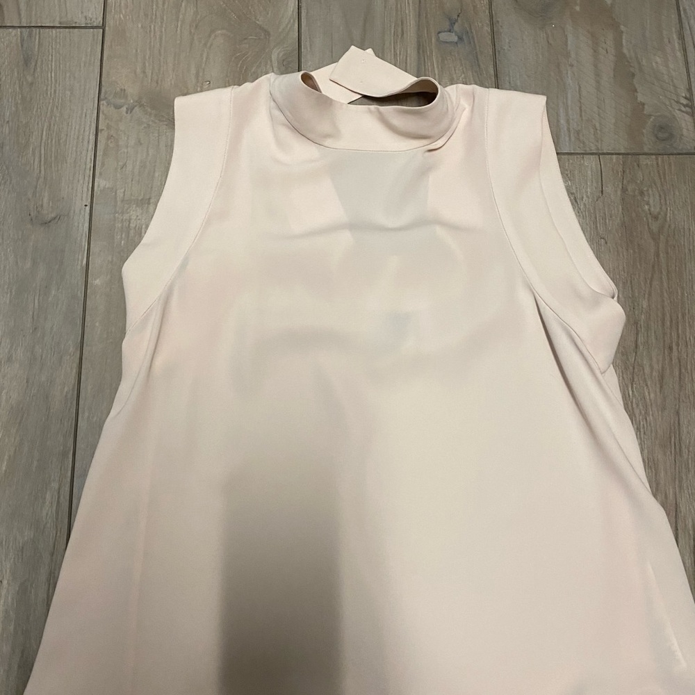 Marciano sleeveless blouse size xs